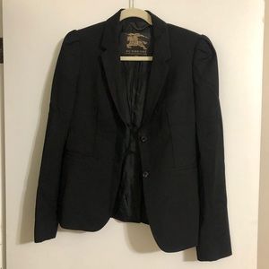 Burberry women’s suit